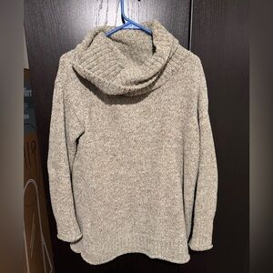 Light green sweater
